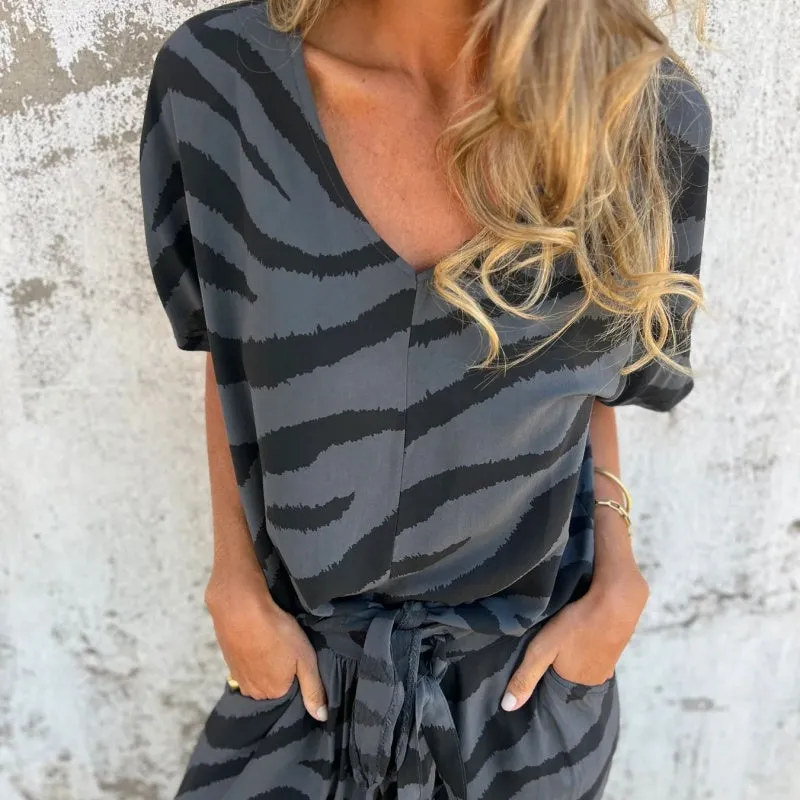 🔥 Hot Sale🔥Women's Zebra Print V-Neck Top & Pants Two-Piece Set