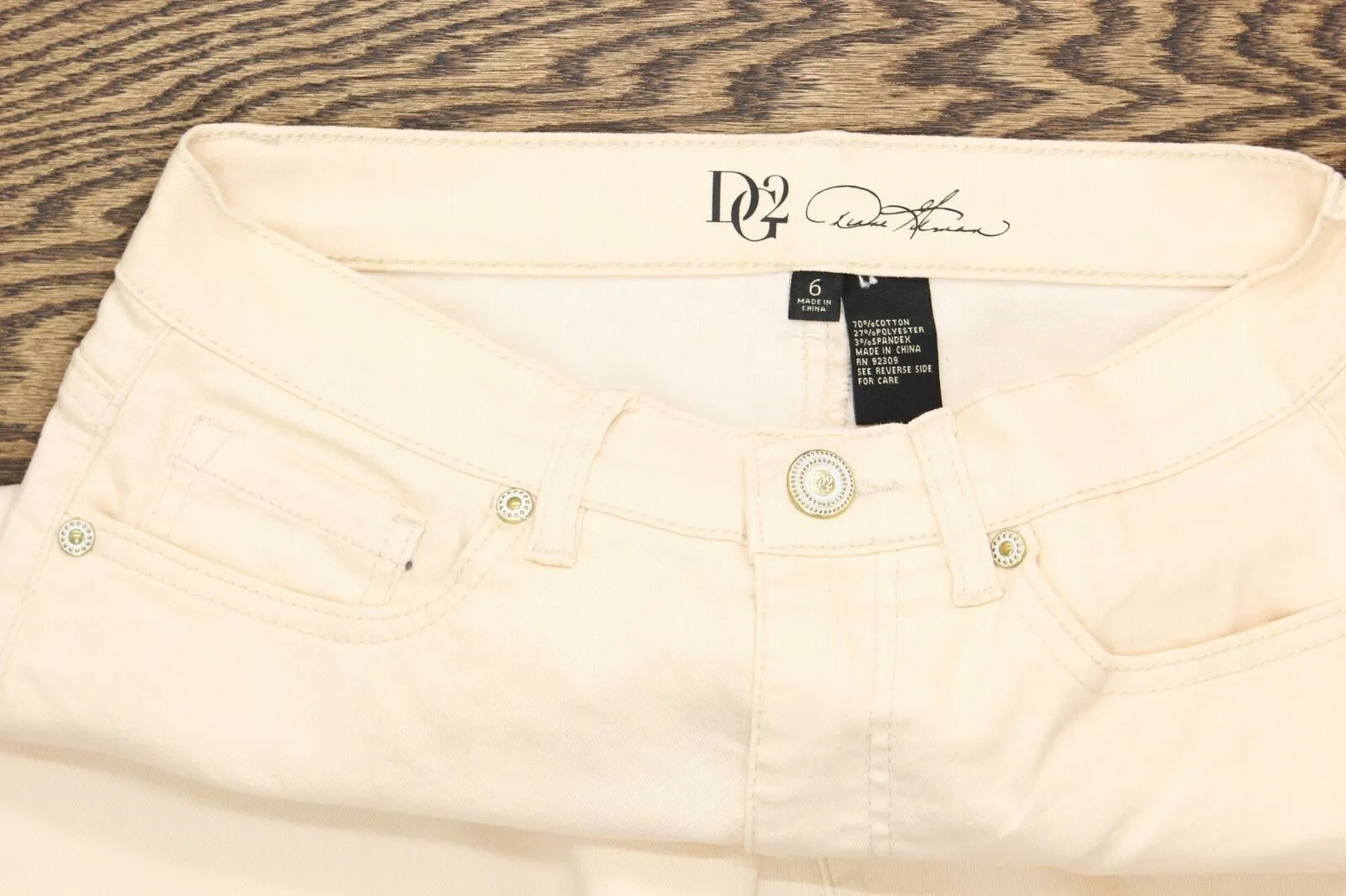 DG2 by Diane Gilman Women's Embroidered Applique Wide Leg Jeans Cream 6