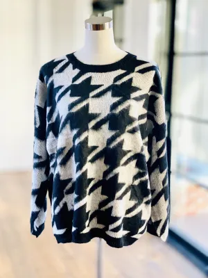 HOUNDSTOOTH SWEATER