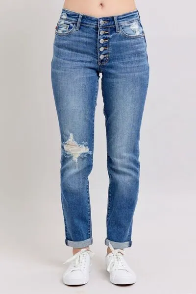 JUDY BLUE FULL SIZE BUTTON DISTRESSED JEANS WITH POCKETS