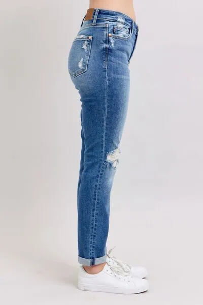 JUDY BLUE FULL SIZE BUTTON DISTRESSED JEANS WITH POCKETS