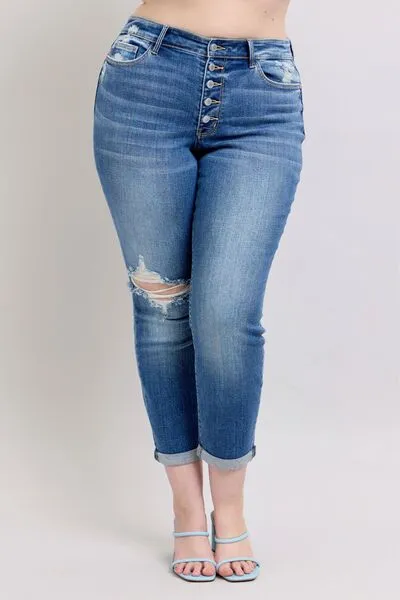 JUDY BLUE FULL SIZE BUTTON DISTRESSED JEANS WITH POCKETS