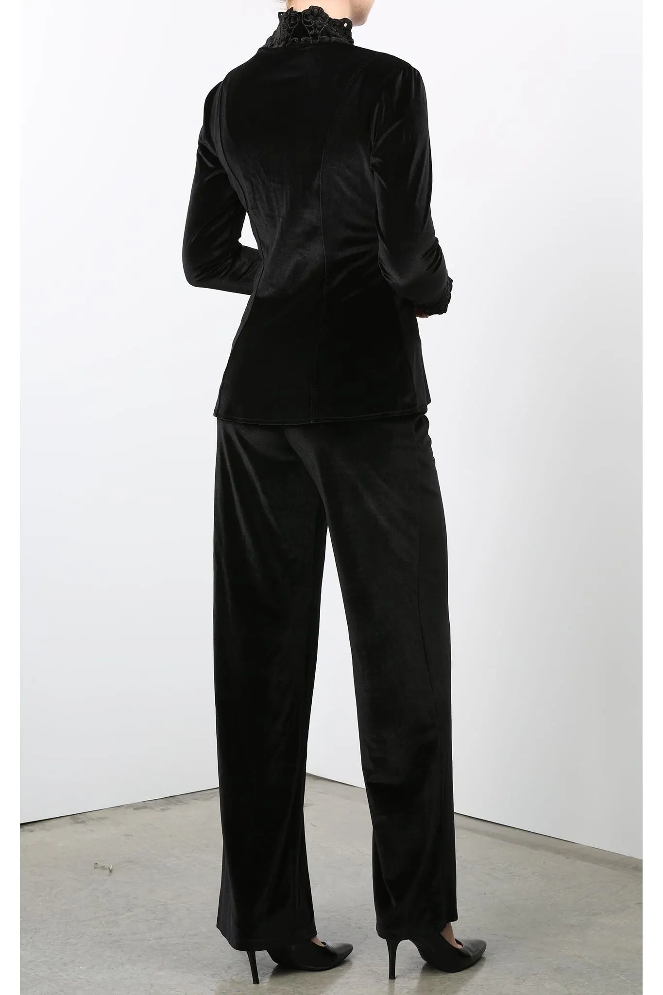 KLEO Long Sleeve Button Up Top