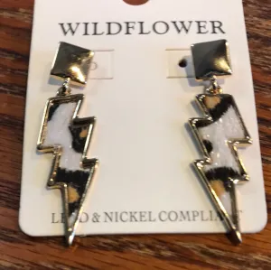 Lightning Bolt w/Leopard Print Earrings