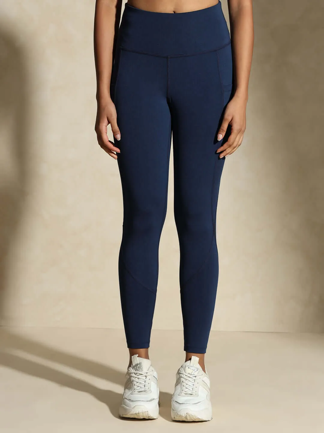 Navy Ultimate Sports Bra & Aura Leggings