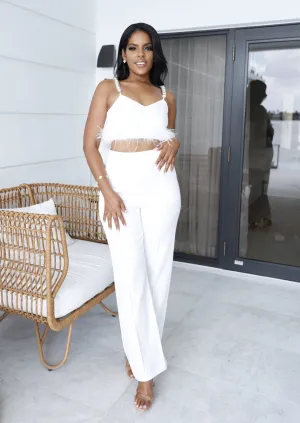 PALOMA WHITE PEARL-STRAP CROP TOP & HIGH-WAIST WIDE-LEG PANTS SET – ELEGANT 2-PIECE OUTFIT