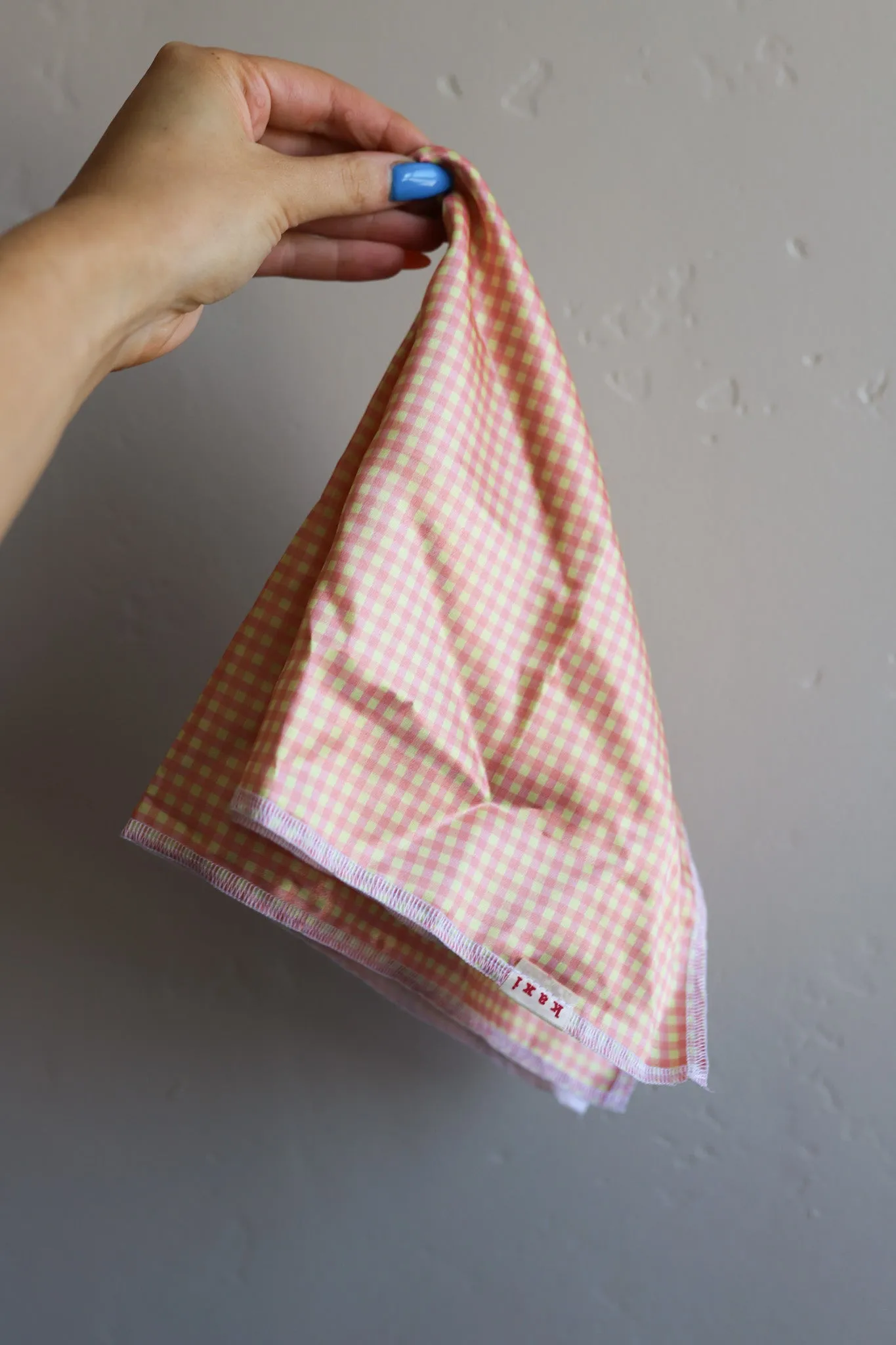 PINK PLAID BANDANA