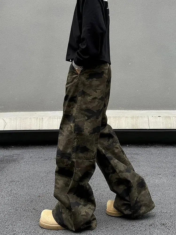 Pockets Camo Print Flared Pants