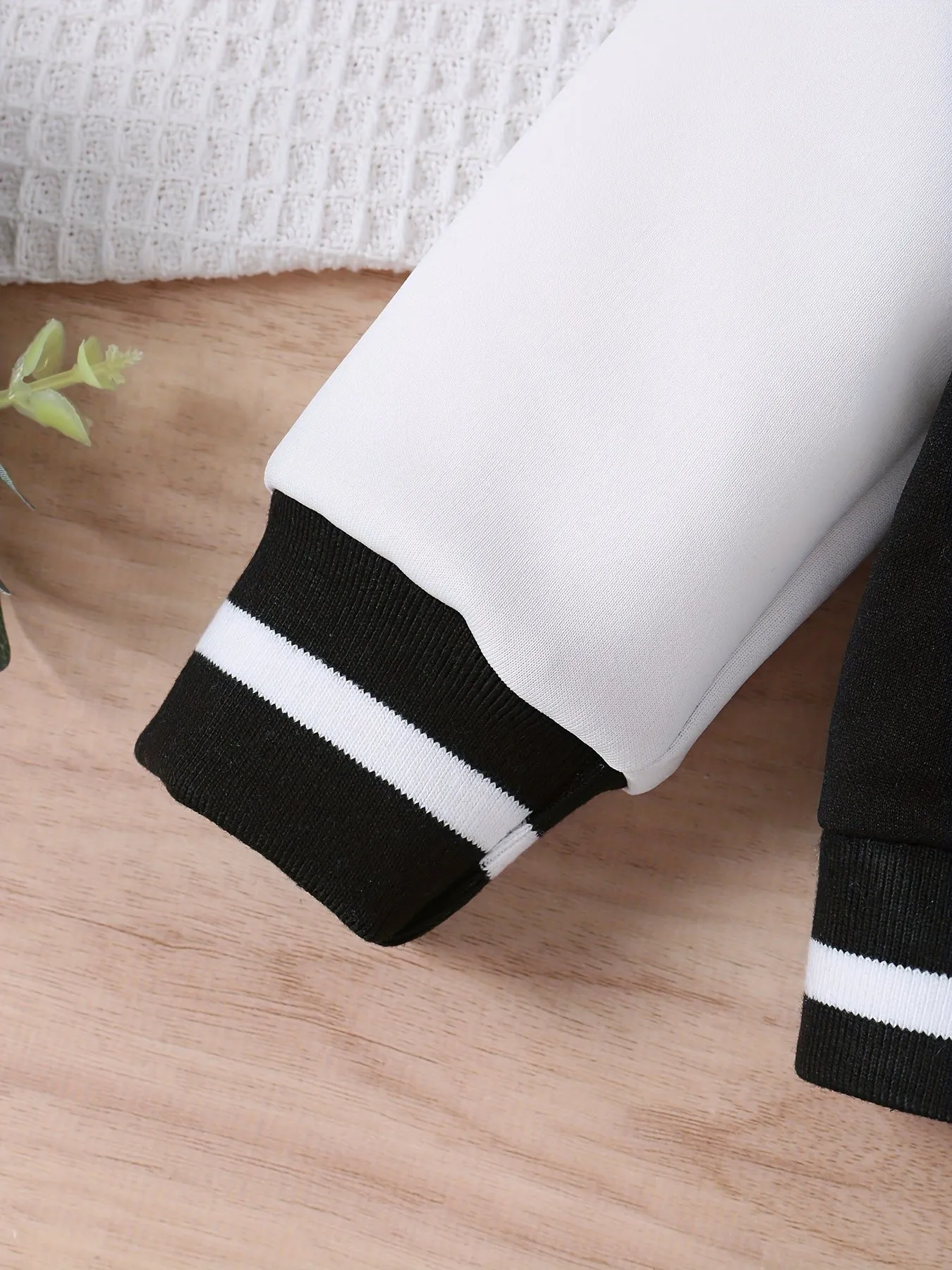 Special stitching embroidered letters baseball jacket   casual trousers baby two-piece set