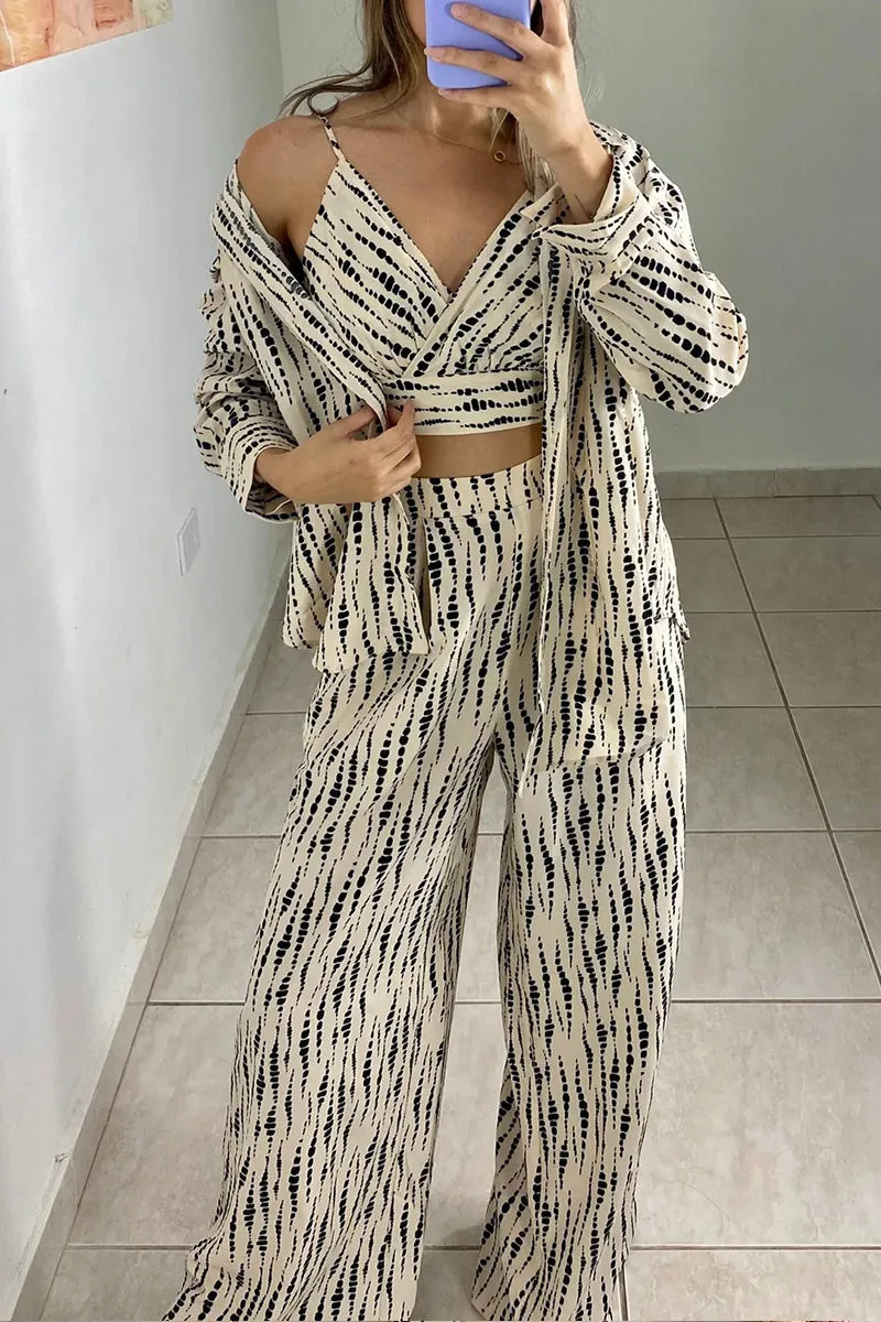 UR3185 Graphic Shirt and Pants Set Top
