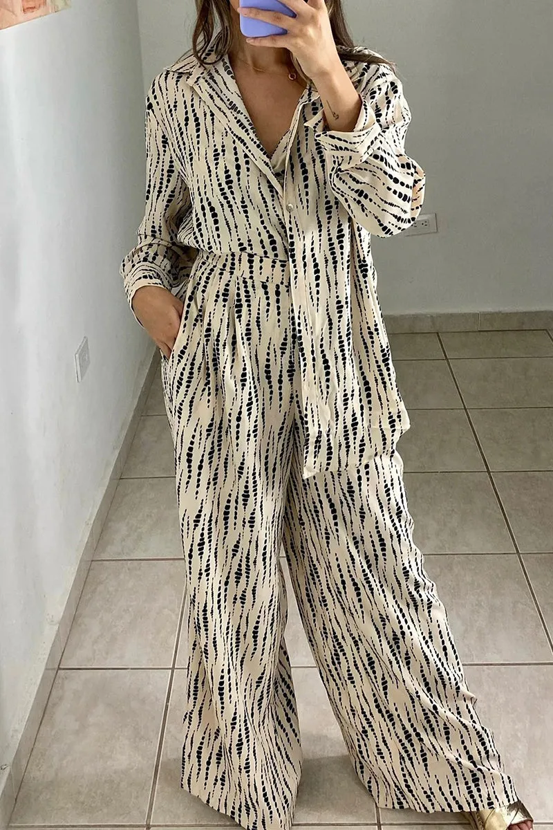 UR3185 Graphic Shirt and Pants Set Top