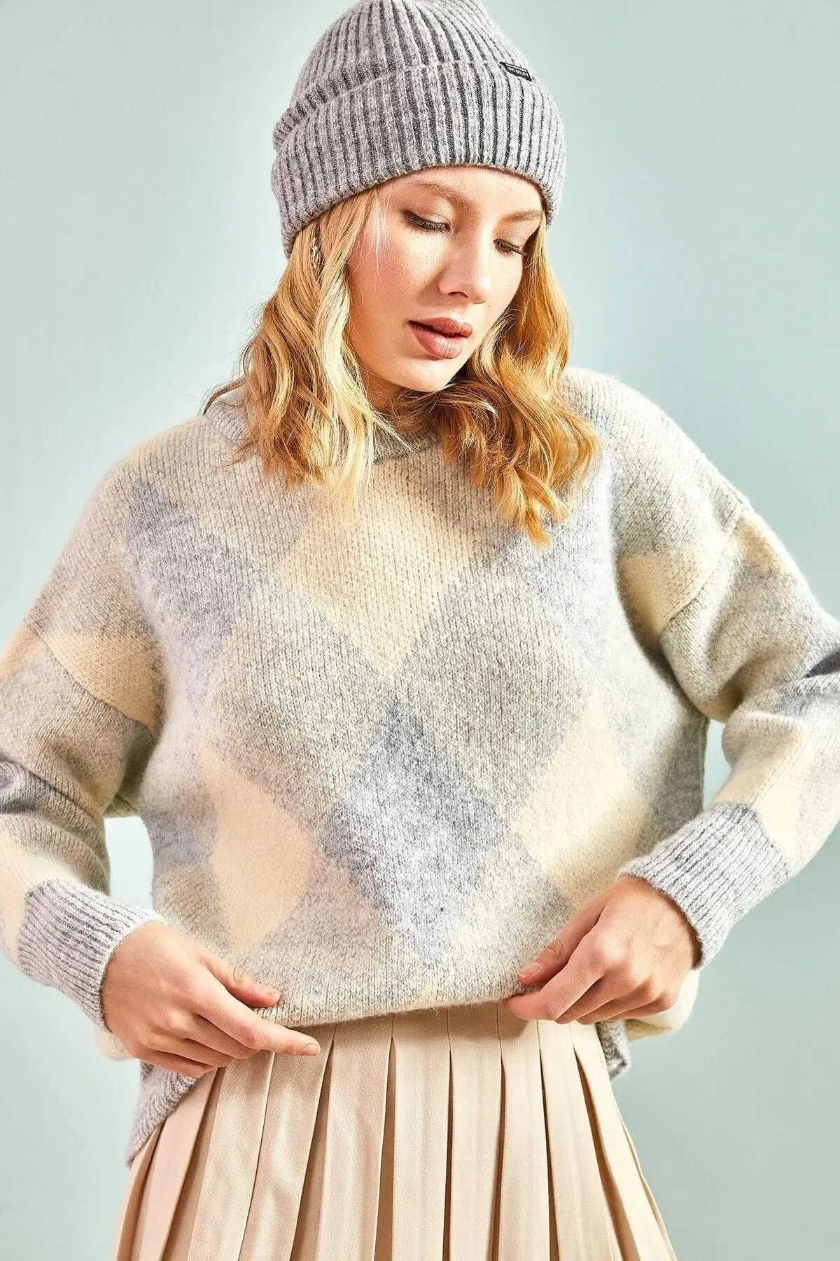 Women's Grid Pattern Knit Sweater