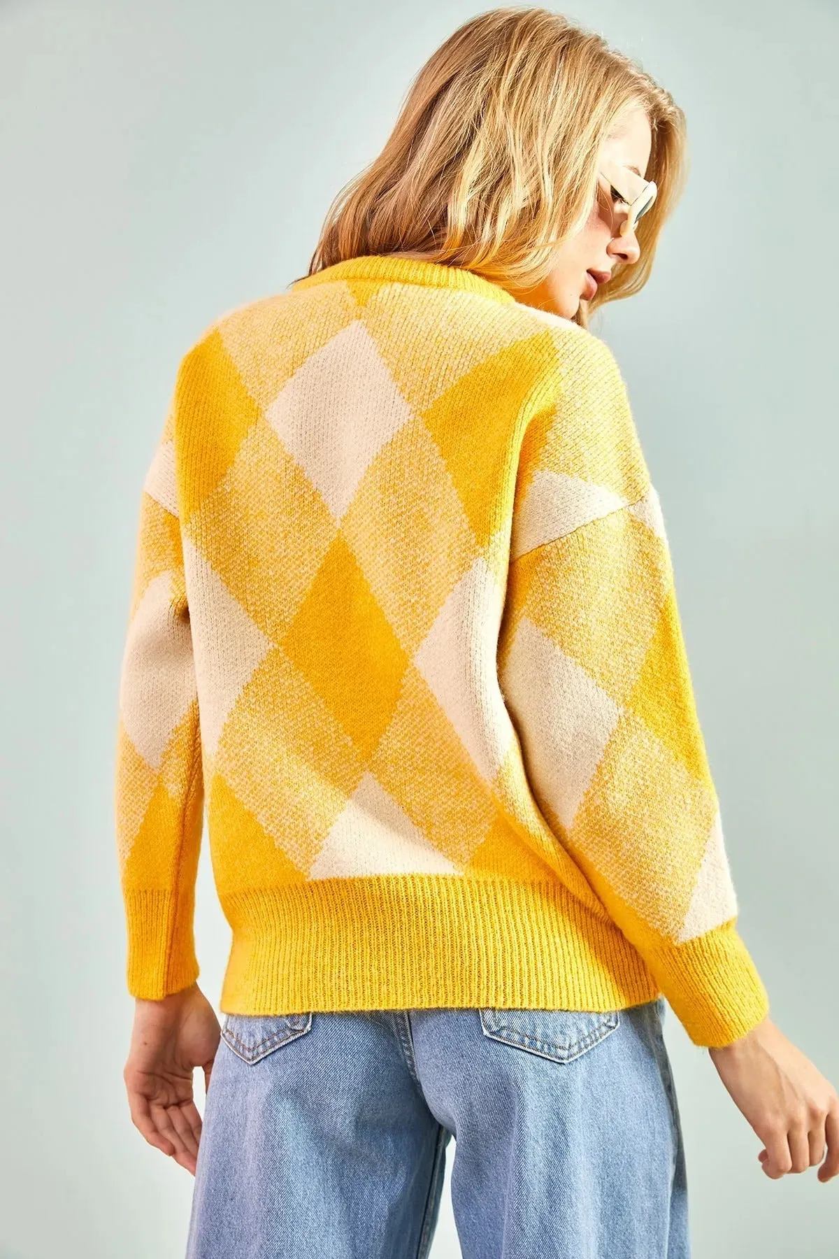 Women's Grid Pattern Knit Sweater